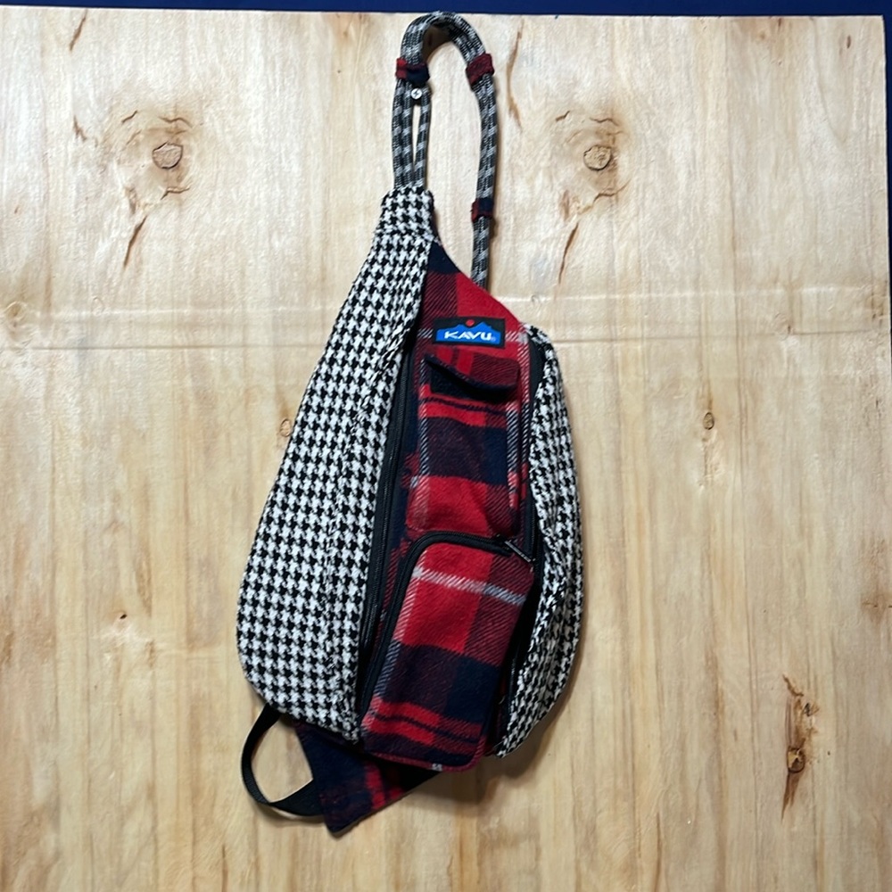 Kavu sling bag mini plaid
